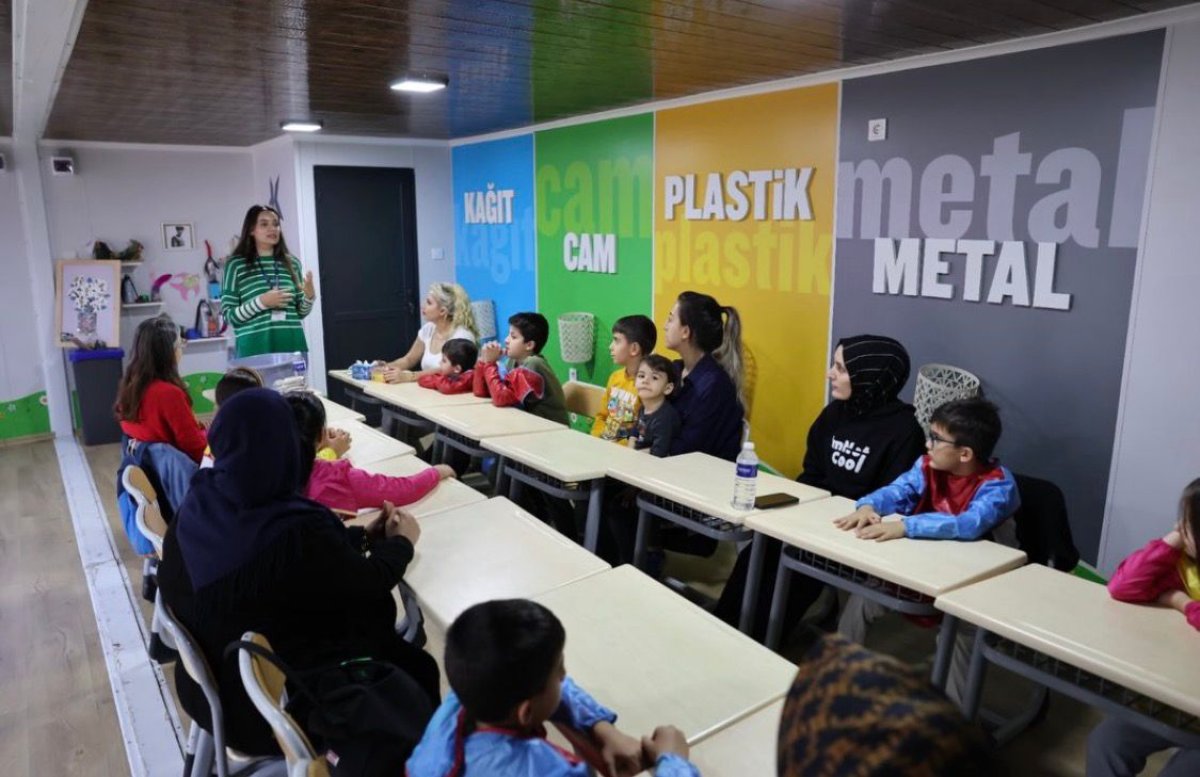 Küçükçekmece Belediyesi’nden Minik Ellerle Büyük Dönüşüm