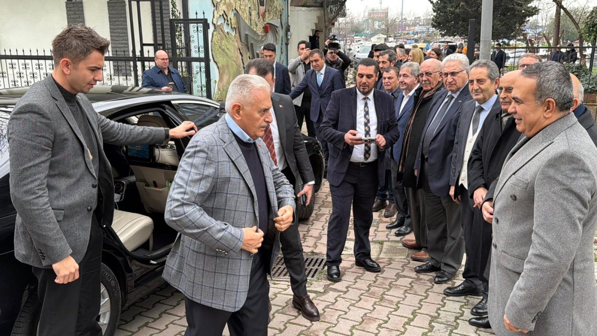 Avrasya Bir Vakfı’nda Türk Dünyası Konuşuldu