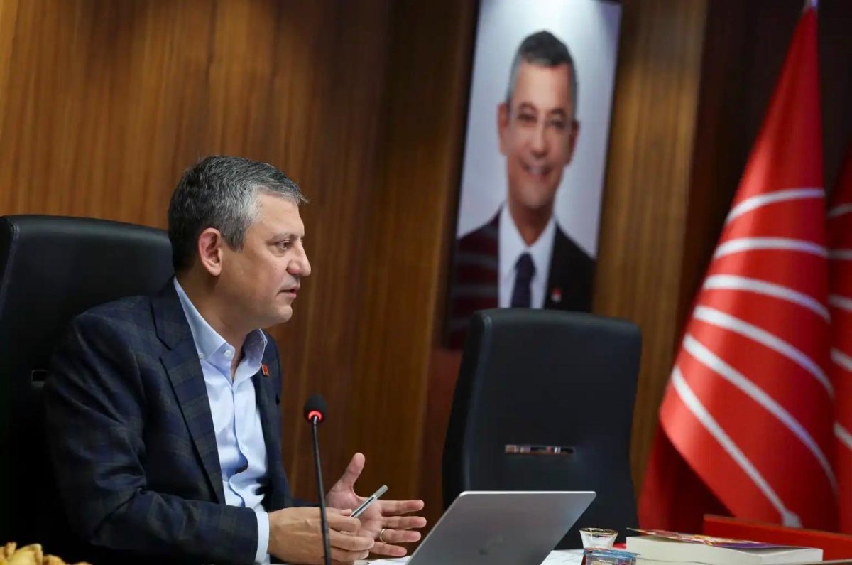 Özgür Özel İstanbul’da Dijital Güvenlik Toplantısına Başkanlık Etti