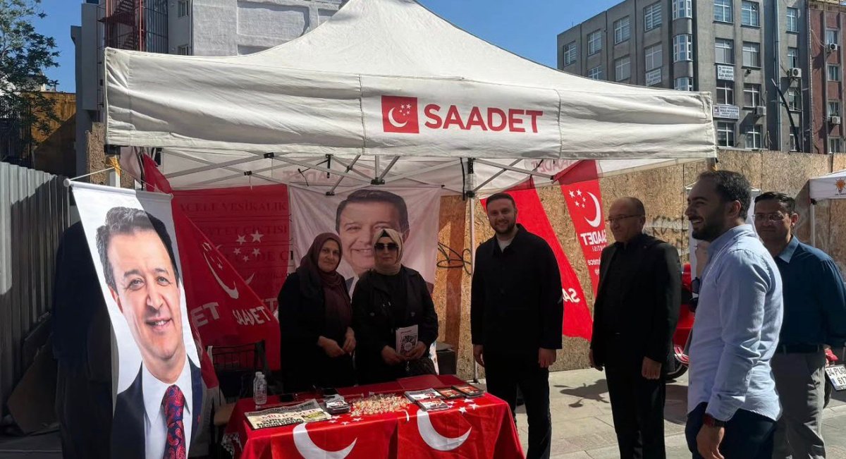 AK Parti Küçükçekmece’den Siyasi Nezaket Örneği: Emin Kaan Kaya’dan Farklı Partilerin Stantlarına Ziyaret