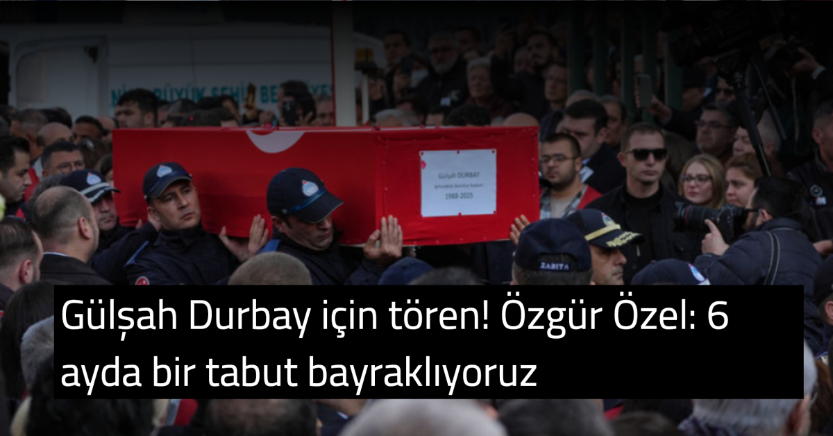 Türk Bayrağına Sarılı Tabut Alkışlarla Karşılandı