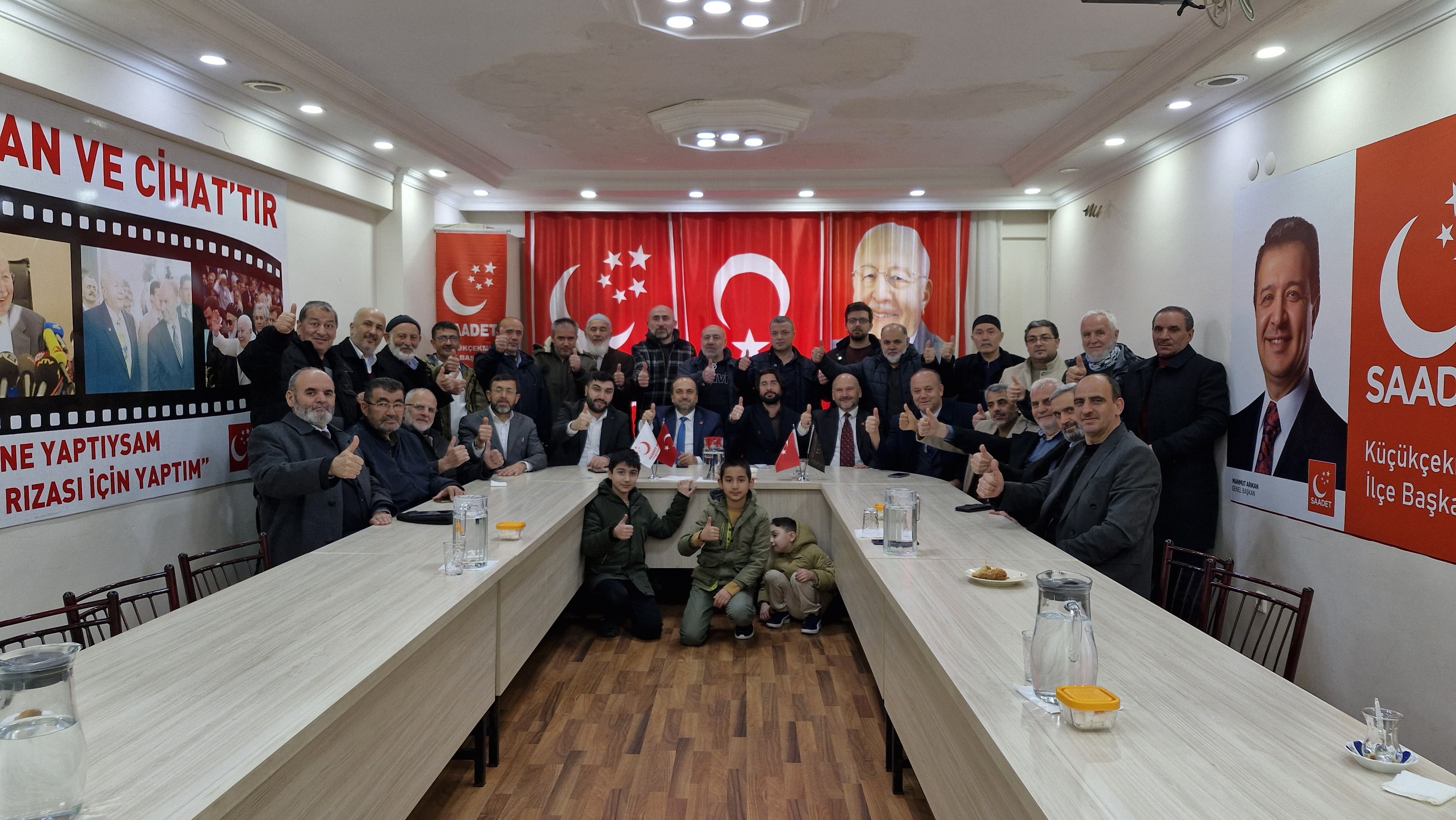 Saadet Partisi Küçükçekmece İlçe Teşkilatında Bayramlaşma Coşkusu