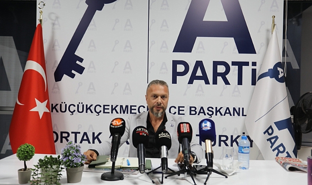 Anahtar Parti Küçükçekmece İlçe Başkanlığı’ndan Yerel Basına Özel Kahvaltı